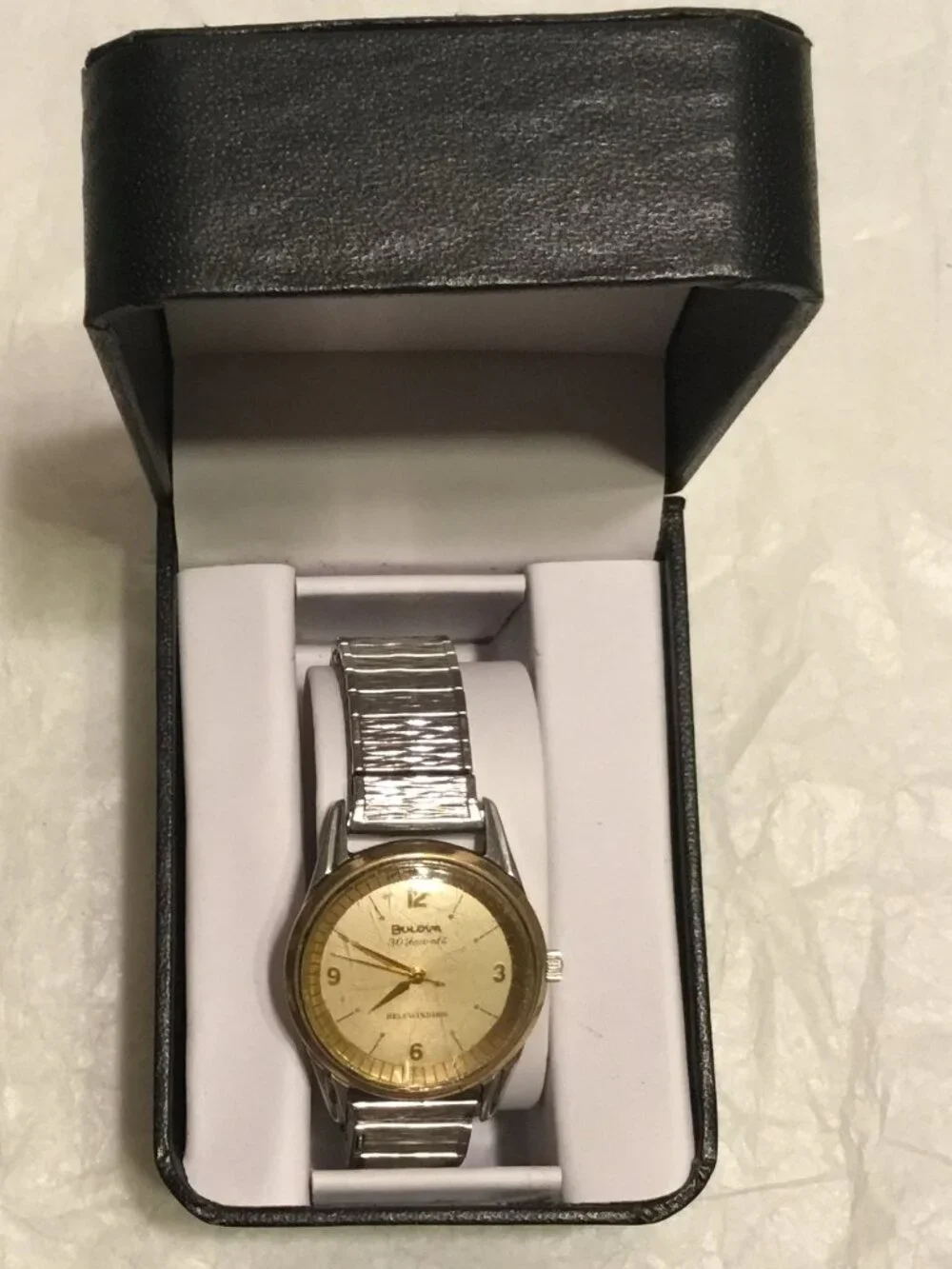 Vintage 10K gold filled Bulova self-winding wristwatch 30 jewels still works